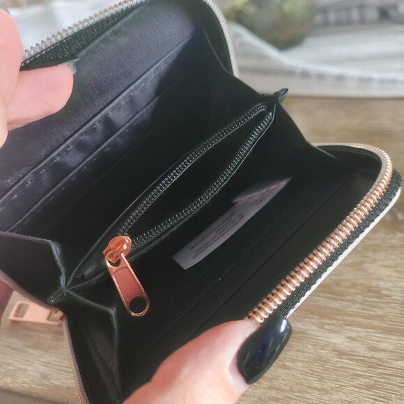 Wallet Marble Design - Picture 4 of 4